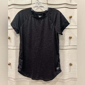 Reebok Tee Size Small